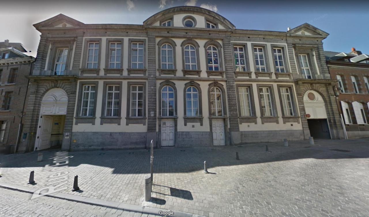 Logement Dans Le Coeur Historique De Mons Exterior foto